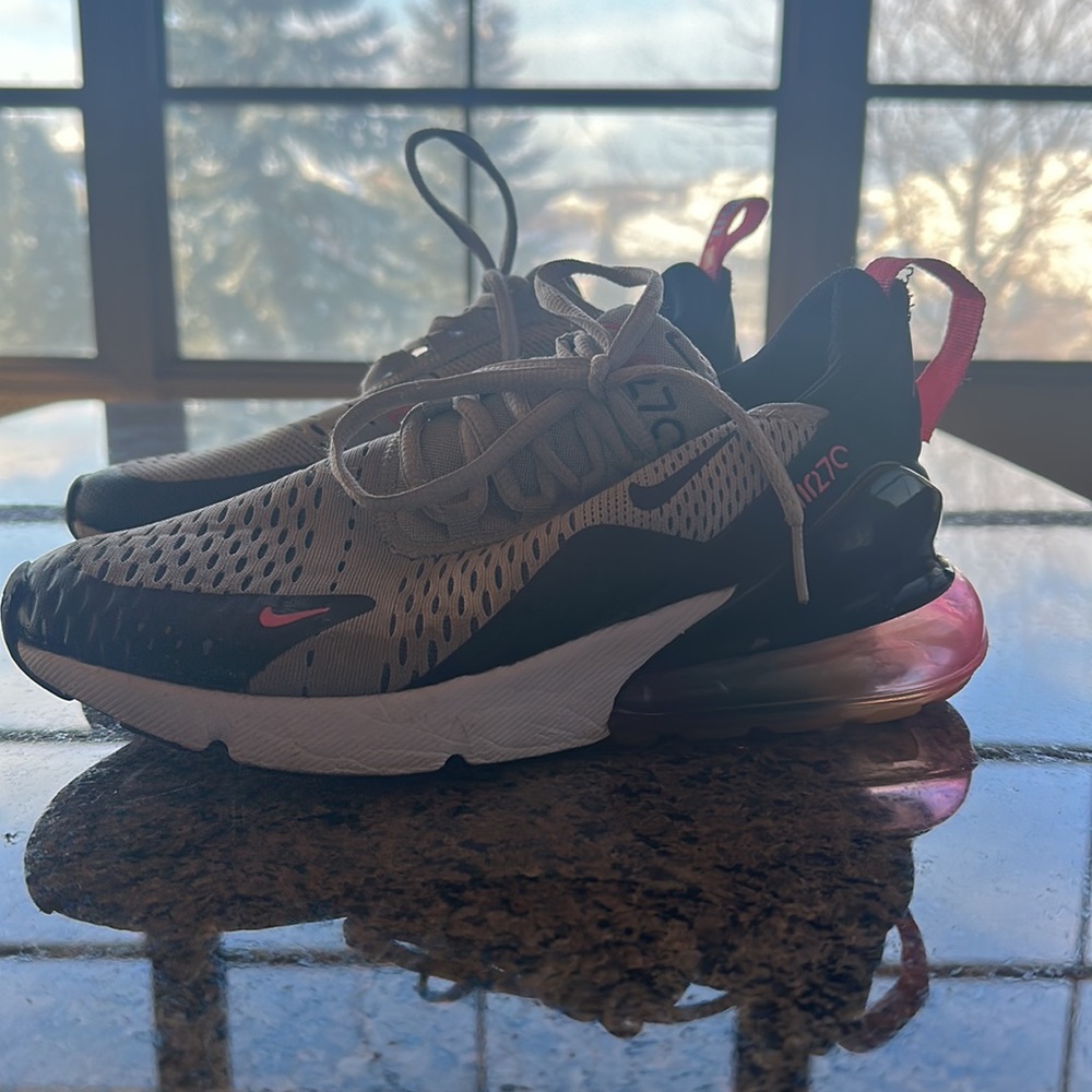 Nike Air 70 - Picture 2 of 5